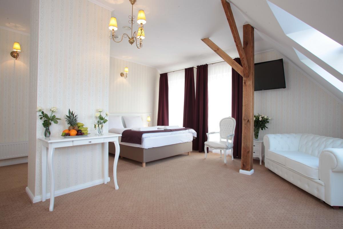 Hotel Court Park Ниса Екстер'єр фото